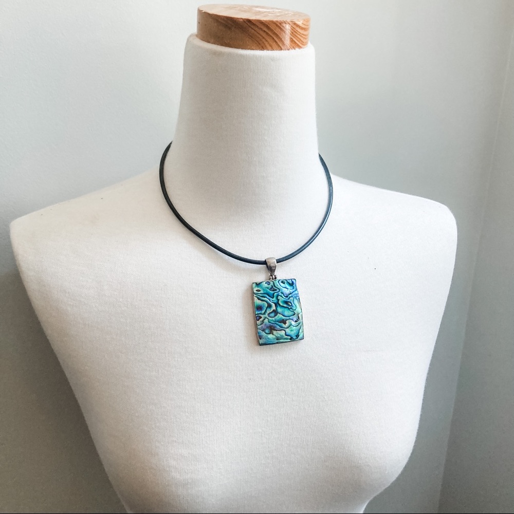 Rectangular Shell Pendant Necklace